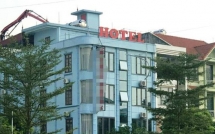 vo va con gai nghi can vu dam o tap the nu sinh o thai binh doi dien voi cuoc song kinh khung