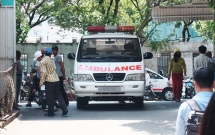 tphcm bi giat tui xach nga xuong duong mot co gai tu vong thuong tam