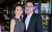 hoa hau thu hoai toi quen ban trai kem 10 tuoi con cai khong co quyen noi gi