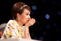 ca si uyen linh dan dat thi sinh hoc vien ngoi sao