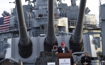 tong thong trump than toc nam quan doi my phai lam cho nga va bac trieu tien khiep so