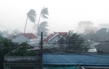 bao so 12 da do bo vao dat lien hang nghin nha dan o khanh hoa bi sap tuong bay mai