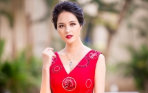 a hau hoang anh gay soc voi voc dang chuan tung cen ti met sau 1 thang sinh con