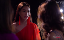 thi sinh the look khoc loc to cao nhau gia tao truoc mat pham huong minh tu