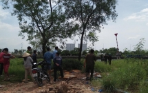 tphcm di cau ca nguoi dan hoang hon phat hien thi the nam thanh nien khong mac quan troi tren song