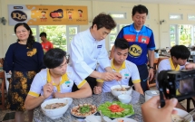 cong phuong va dong doi hagl huong che do dinh duong dam dau an han quoc