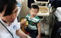 vu bao mau bao hanh tre em tai mam xanh nhieu tre quay khoc mat ngu ve dem tham chi co trieu chung tu ky