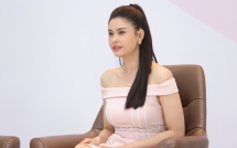 truong quynh anh so hai chinh minh khong dam dung truoc guong