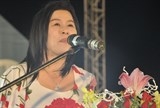 thue may bay dua thi the doanh nhan ha linh ve nuoc
