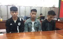 dan canh cuop xe cua tai xe grabbike xong 3 thanh nien phai bo xe may cua minh lai vi khong no may