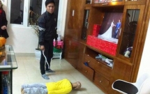 me de be trai nghi bi bo va di bao hanh tan nhan nhin thay be toi khong nhan ra khong tin la con minh