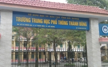 hai duong nam sinh lop 11 vua ra khoi cong truong da bi mot thanh nien dung dao dam guc