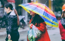 anh huong cua bao tembin gay mua rao va gio giat nguoi sai gon co ro trong cai lanh 21 do c