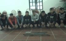 nhom thanh nien khai do say ruou nen cam hung khi len cao toc de chup anh sau do moi chan xe xin tien