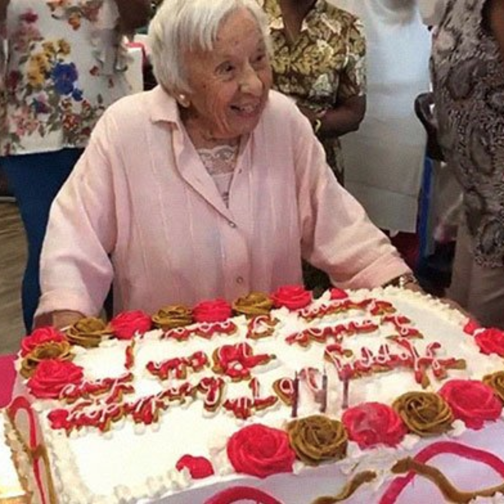 Cụ bà 107 tuổi tiết lộ bí quyết "độc lạ" giúp sống lâu