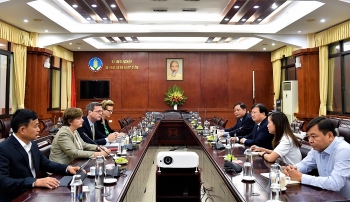 cac to chuc quoc te da ho tro 3 trieu usd cho dong bao mien trung bi thien tai