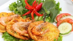 Món ngon Hà Nội: Bánh tôm Hồ Tây, bánh khúc gây thương nhớ