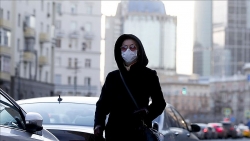 nga bat ngo tang ky luc gan 1800 ca nhiem covid 19