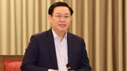 ha noi kien nghi noi long gian cach xa hoi