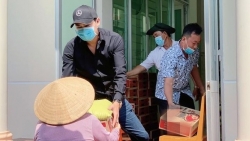 minh luan ve mien tay phat 45 tan gao dong nhi ong cao thang ung ho 250 trieu dong chong dich