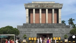 tu ngay 125 tiep tuc to chuc vieng lang chu tich ho chi minh
