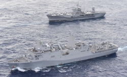 phong dich covid 19 hang loat tau chien cua my tu cach ly tren bien