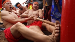 trai lang o ha noi dua suc trong le hoi keo co ngoi