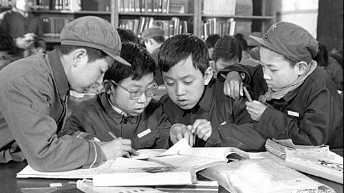 bi kich cua cac cau be trong lo dao tao thien tai trung quoc