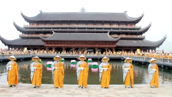 khai mac dai le vesak 2019 va nhung hinh anh an tuong