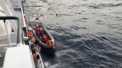 tim thay them 2 thi the ngu dan gan tau ca bi dam chim o dao bach long vi