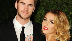 miley cyrus va liam hemsworth chia tay sau 10 nam la tinh nhan 8 thang la vo chong