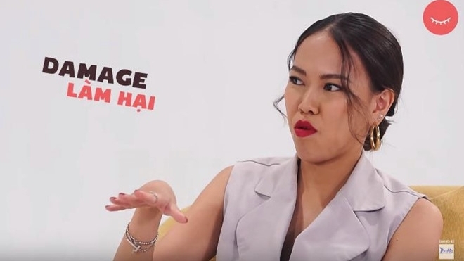 Nói tiếng Việt chèn tiếng Anh, cô gái bị dân mạng chỉ trích "làm màu"