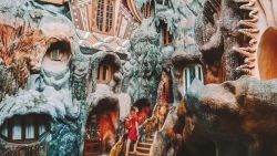 ngoi nha ky di o da lat len bao my duoc vi nhu diem song ao dinh dam cua khach du lich