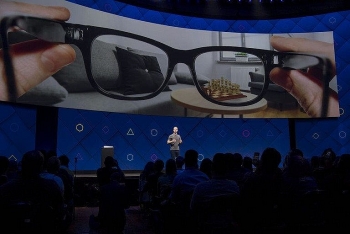 facebook ra mat kinh thong minh trong nam nay