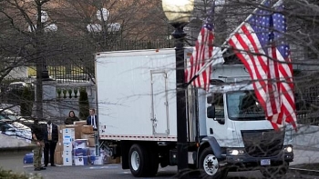 ong biden bat ngo gap kho khan khi chuyen vao nha trang