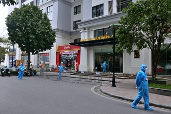 pho chu tich ha noi f2 van cach ly tai nha duoi su giam sat cua dia phuong