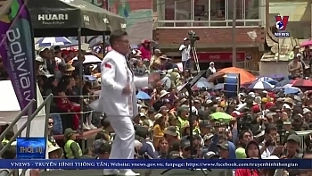 nhac cong anh phai xuong duong kiem song