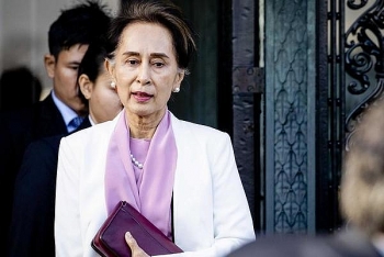 ba aung san suu kyi doi mat cao buoc moi voi an phat 15 nam tu