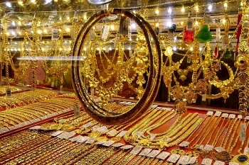 gia vang hom nay 2332021 dung yen sjc khong tren nguong 5555 trieu dongluong