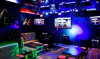 phat 30 trieu dong doi voi quan karaoke mo sau 12h dem tu 16