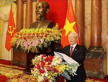 bo chinh tri phan cong 4 uy vien bo chinh tri tham gia ban bi thu