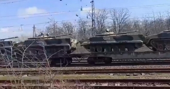 Nga tăng cường triển khai loạt vũ khí hạng nặng tiến sát biên giới Ukraine