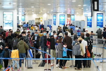 Cho phép nhập cảnh trở lại tại Cảng hàng không quốc tế Nội Bài và Tân Sơn Nhất
