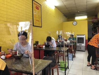 ha noi cho mo lai dich vu an uong tai cho bia hoi van chi ban mang ve