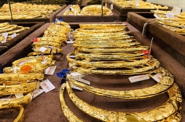 Giá vàng hôm nay 25/8/2020: Vàng thế giới giảm sâu, trong nước "ôm" mốc 56 triệu/lượng