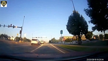 video co vuot den do nu tai xe nhan ket dang