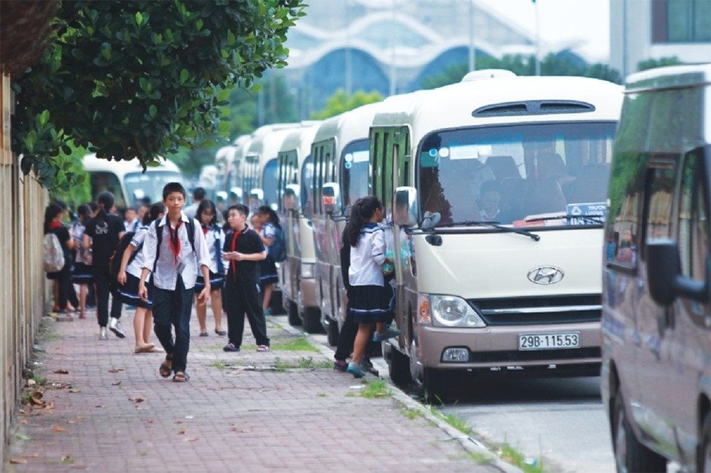 Hà Nội rà soát xe đưa đón học sinh ​sau vụ học sinh bị bỏ quên trên xe