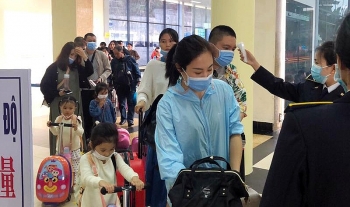 bo y te ban hanh huong dan tam thoi viec giam sat nguoi nhap canh vao viet nam