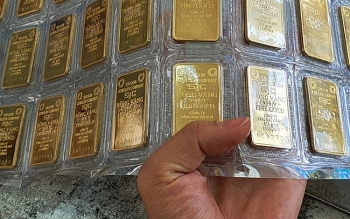 gia vang hom nay 30102020 vang tiep tuc mat gia trong sang som nay