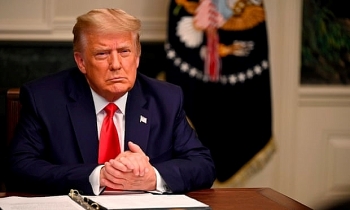 tong thong trump lai tuyen chien voi big tech va gian lan bau cu